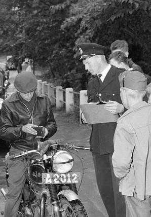 Trafikkontroll 28 juni 1956